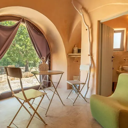 Intero Trullo Paradiso * Cisternino